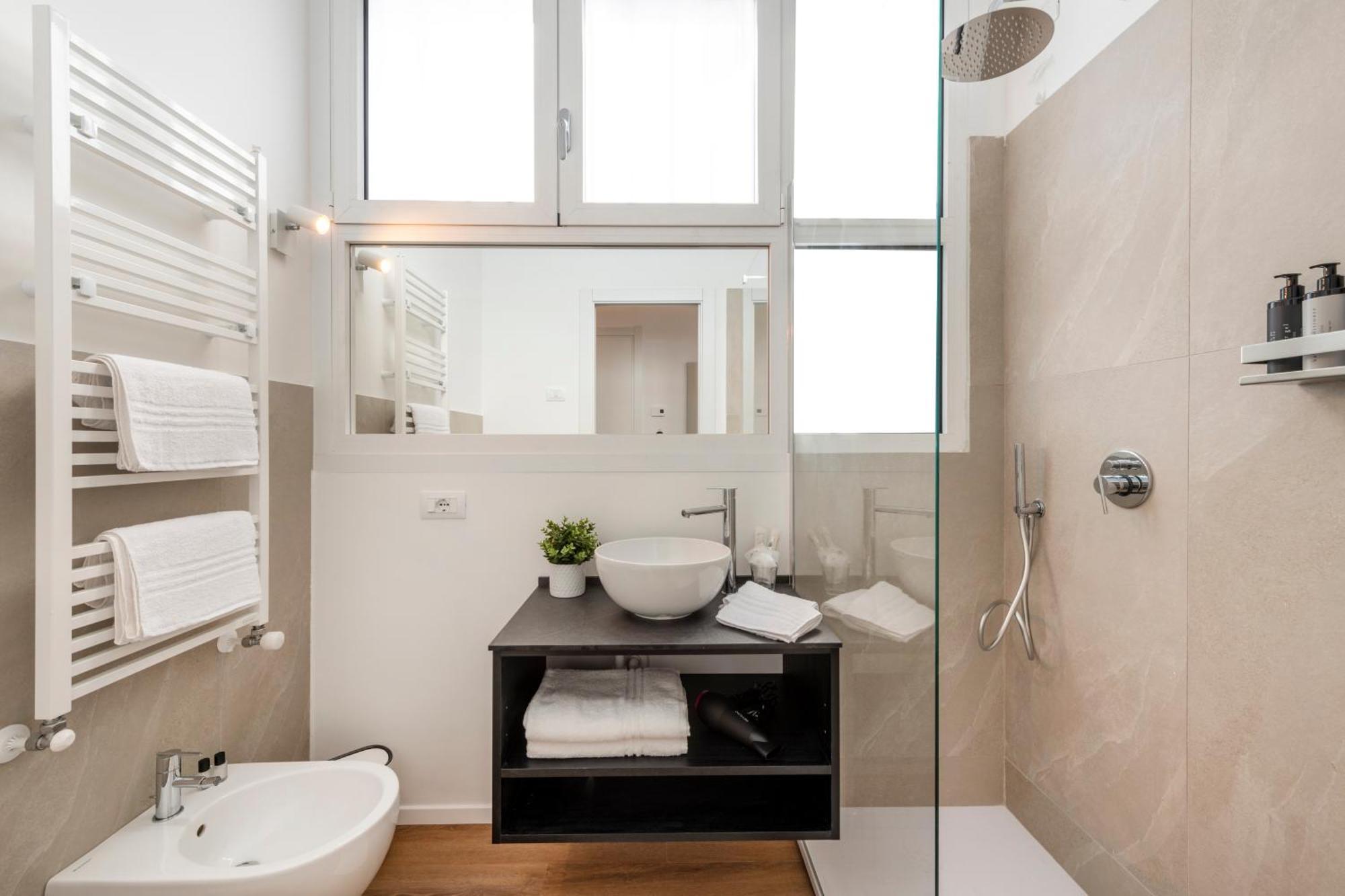 Bnbutler - Inbrera Suites - Giulianova, 1 Milán Exterior foto