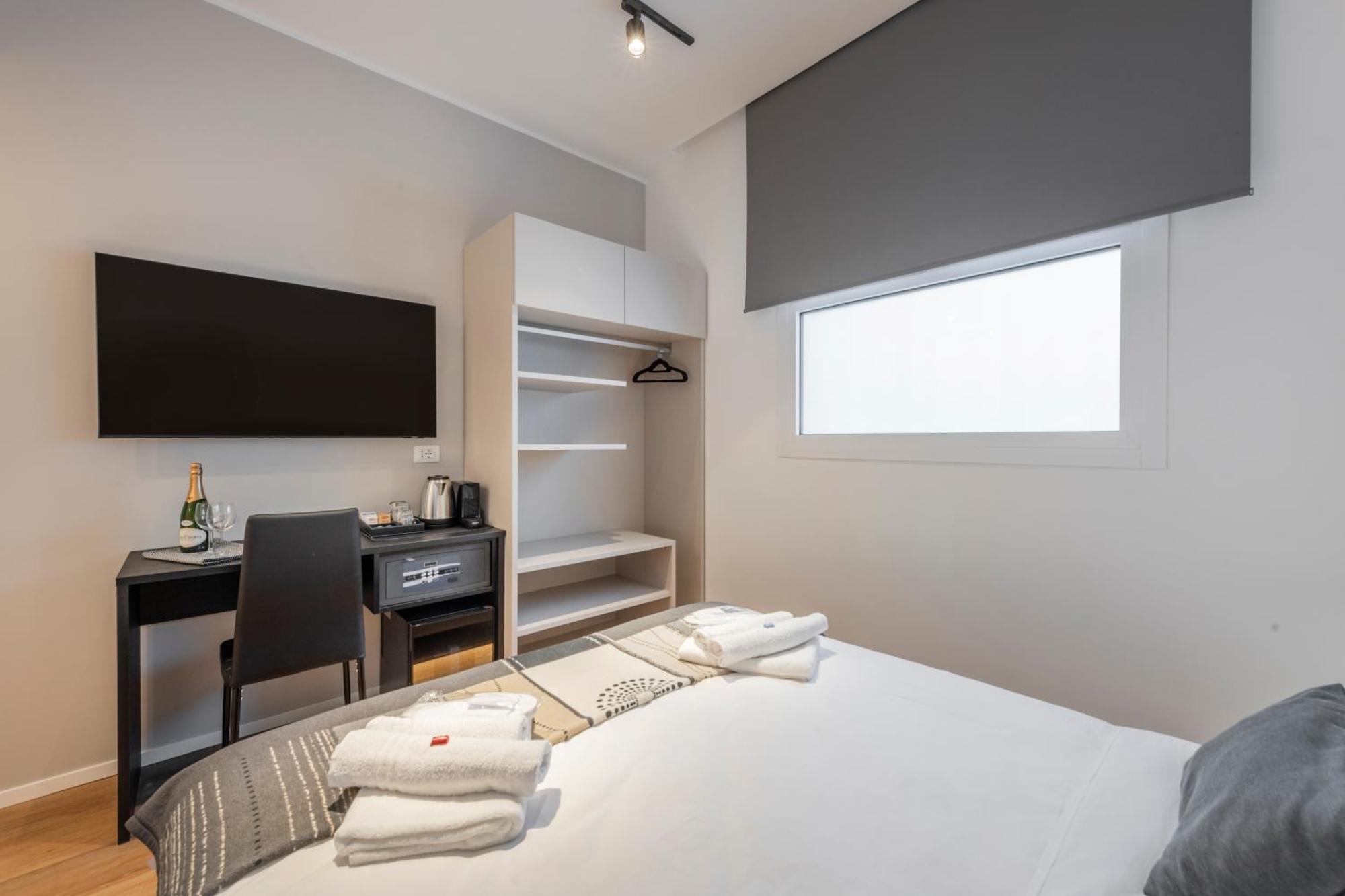 Bnbutler - Inbrera Suites - Giulianova, 1 Milán Exterior foto