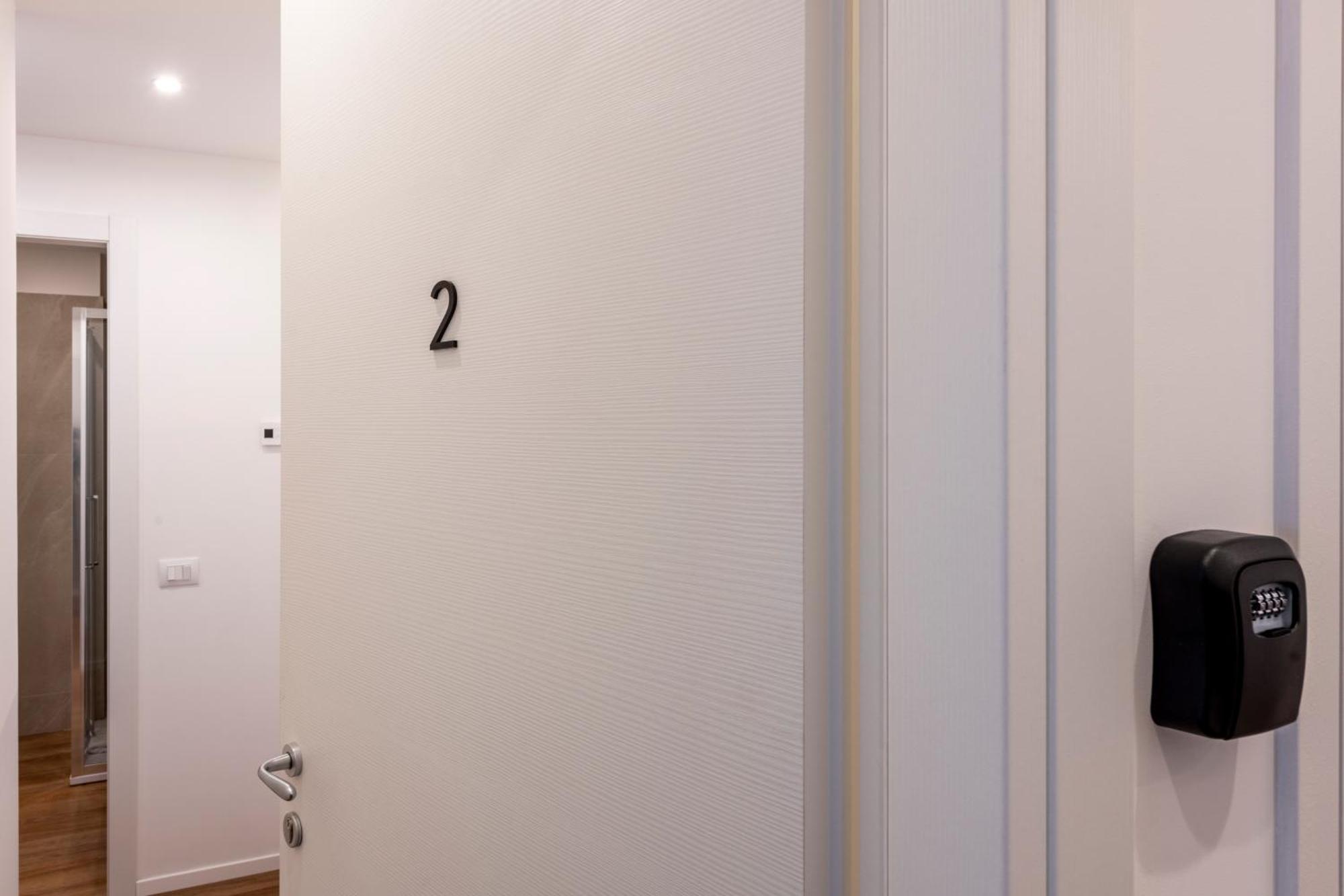 Bnbutler - Inbrera Suites - Giulianova, 1 Milán Exterior foto